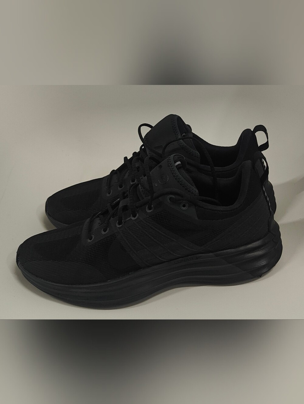 Nike Air Lunar Roam Running Shoes Dark Smoke Gray Men’s Size 8 Athletic Shoes